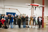 Poč&iacute;tačov&eacute; viděn&iacute; umožňuje dronům přesně l&eacute;tat v interi&eacute;rech